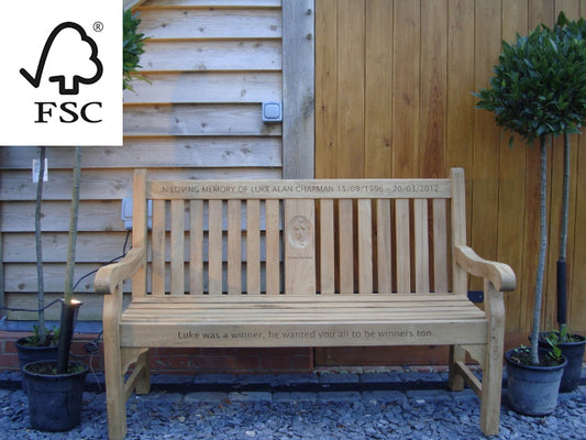 Kenilworth 1.5m teak memorial bench with central panel - Luke Chapman - 3D Rugby Player Engraving