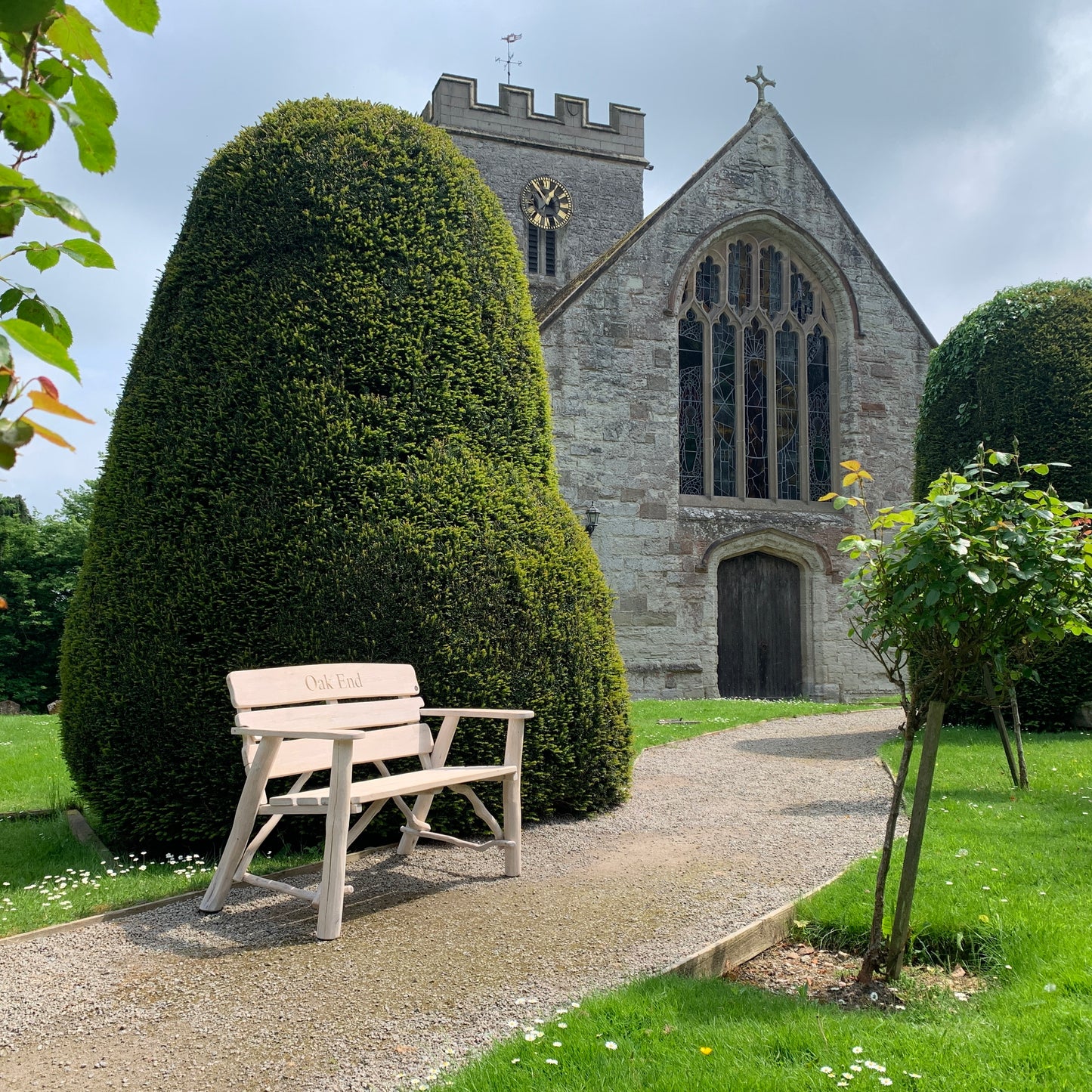 Rustic Oak Memorial Bench 4ft White