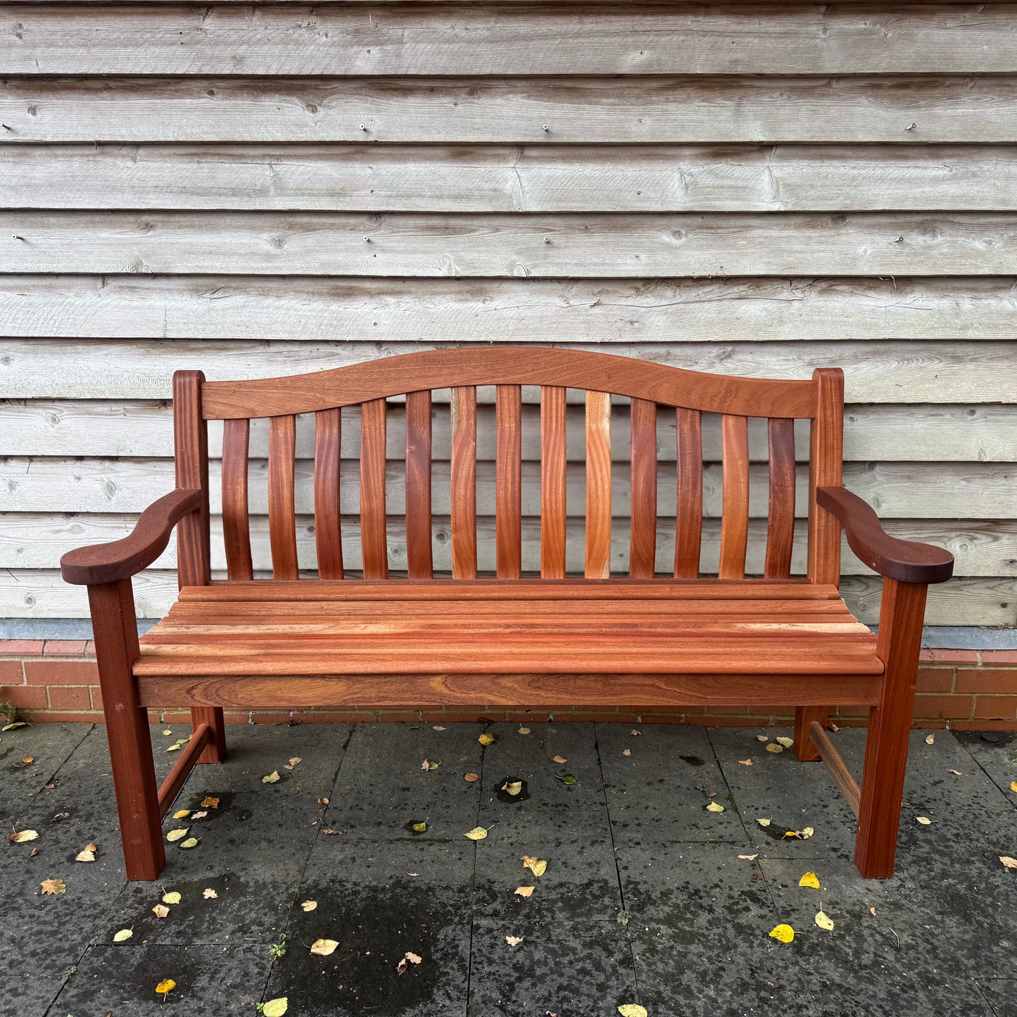 Turnberry Memorial Bench 5ft Mahogany (Eco)