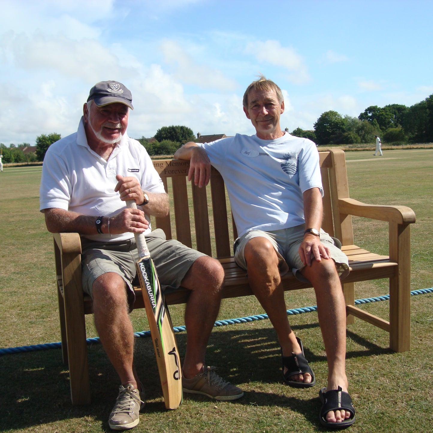 Britannia Memorial Bench 5ft Teak