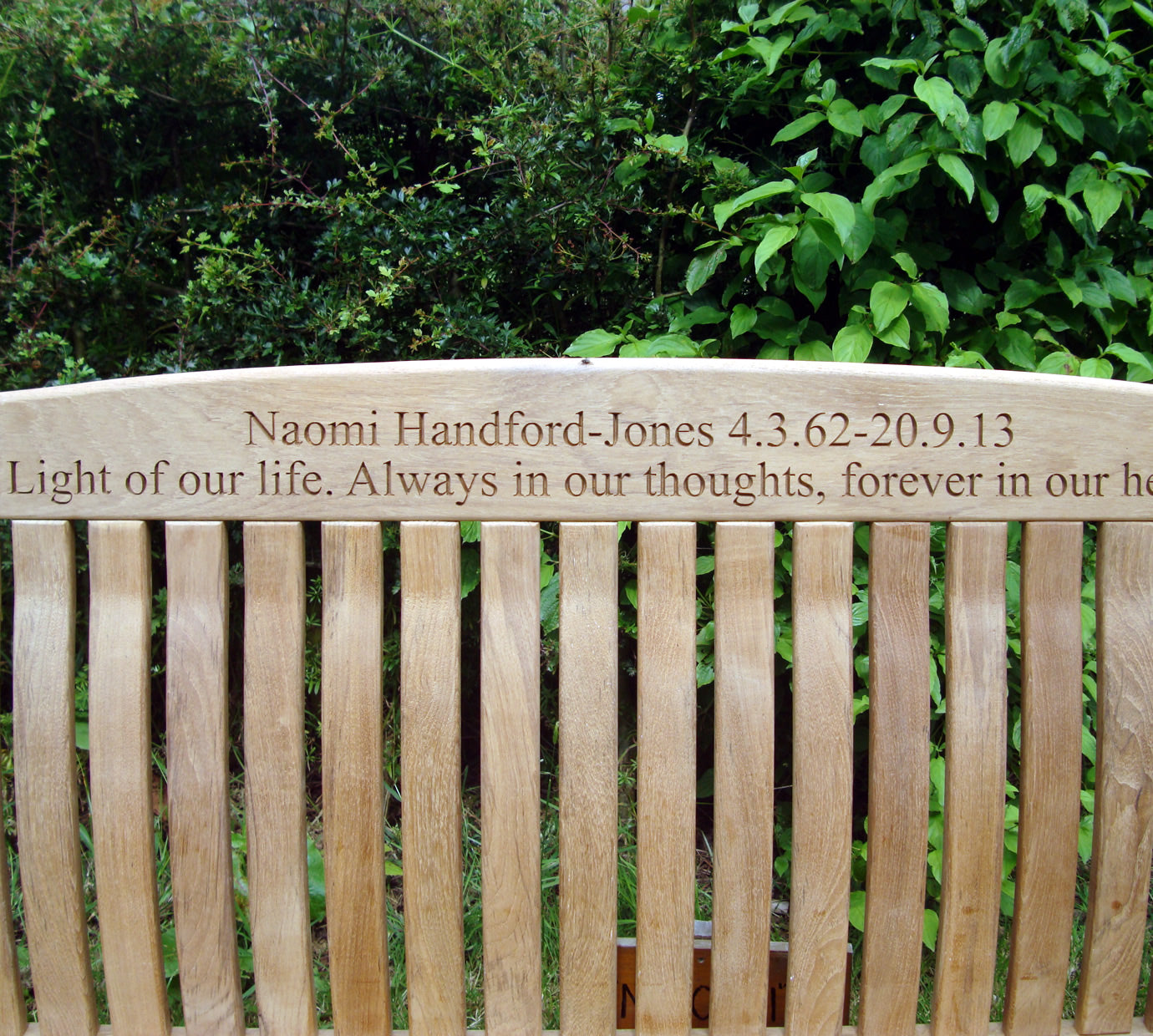 Windsor Memorial Bench 6ft Teak