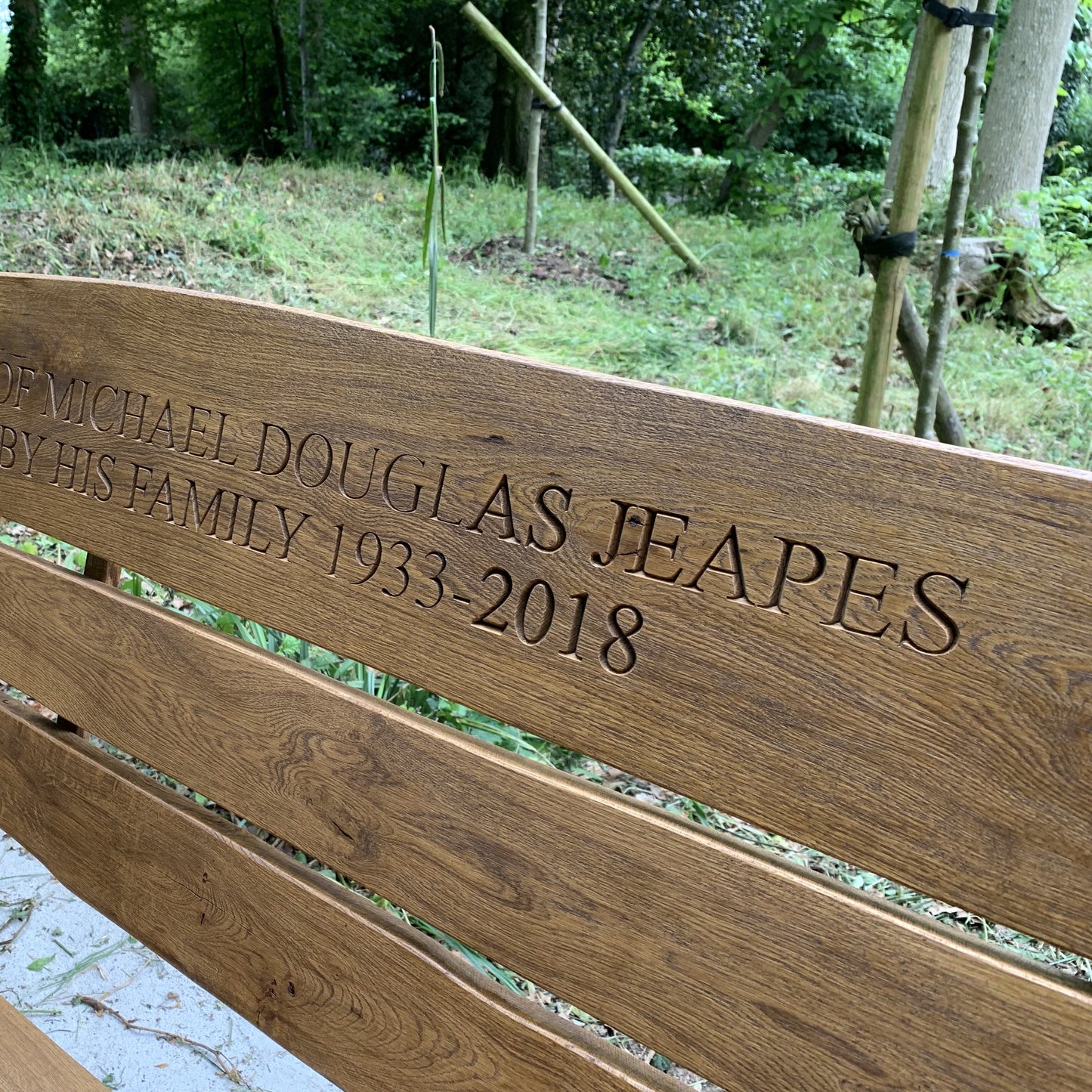 Rustic Oak Memorial Bench 5ft6