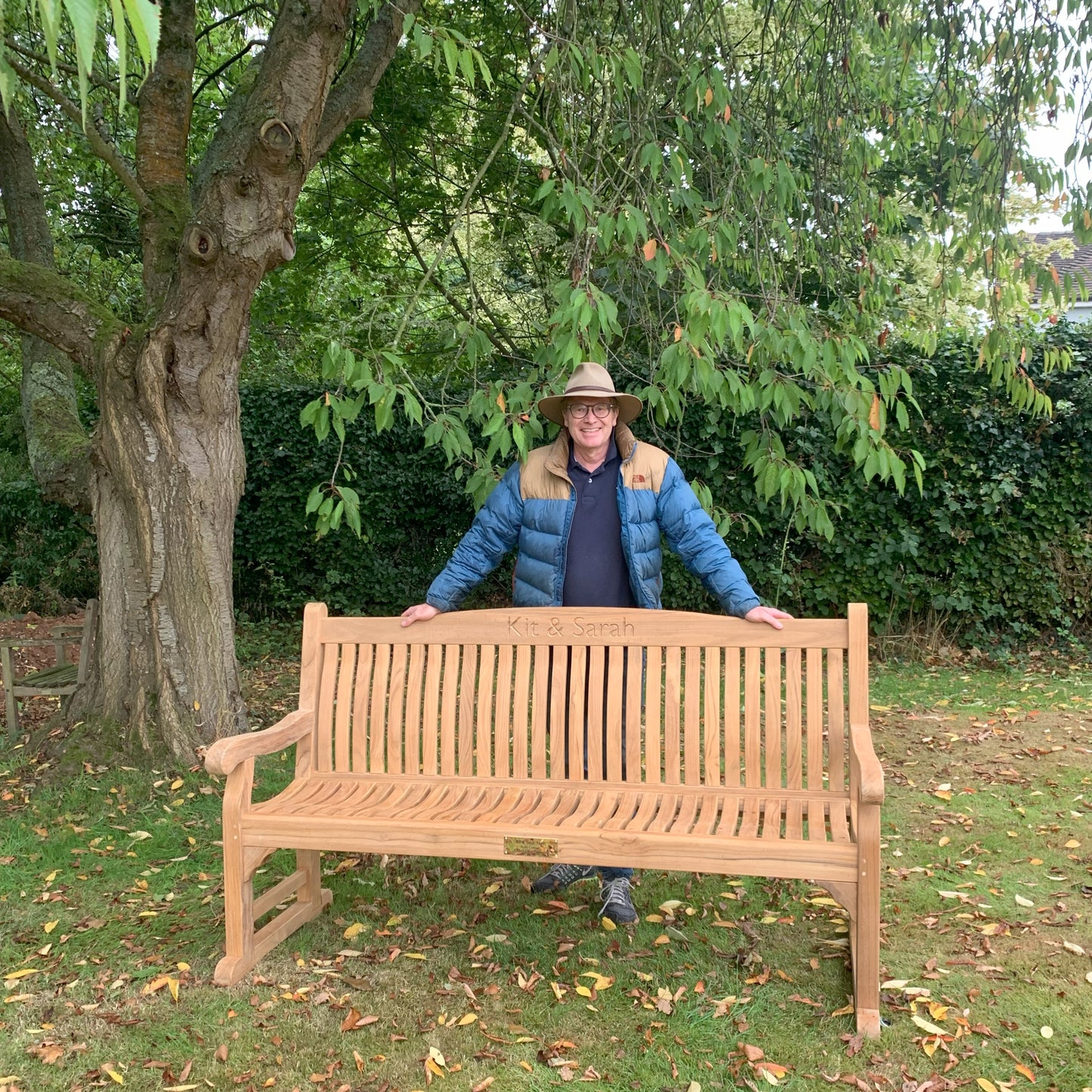 Windsor Memorial Bench 6ft Teak